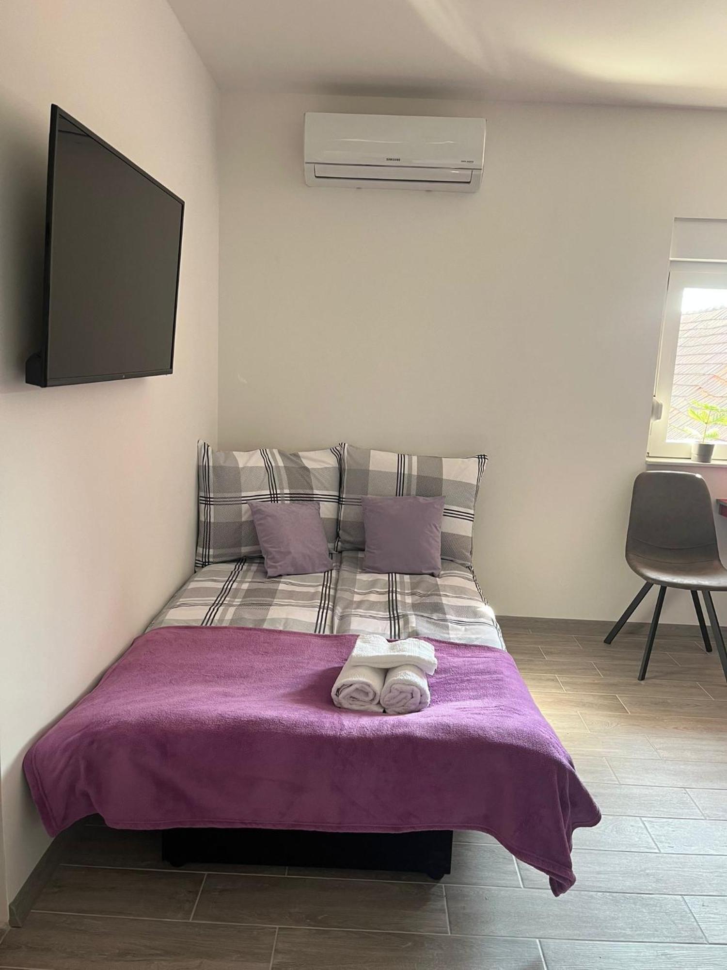 Rooms Jelak Velika Gorica Oda fotoğraf